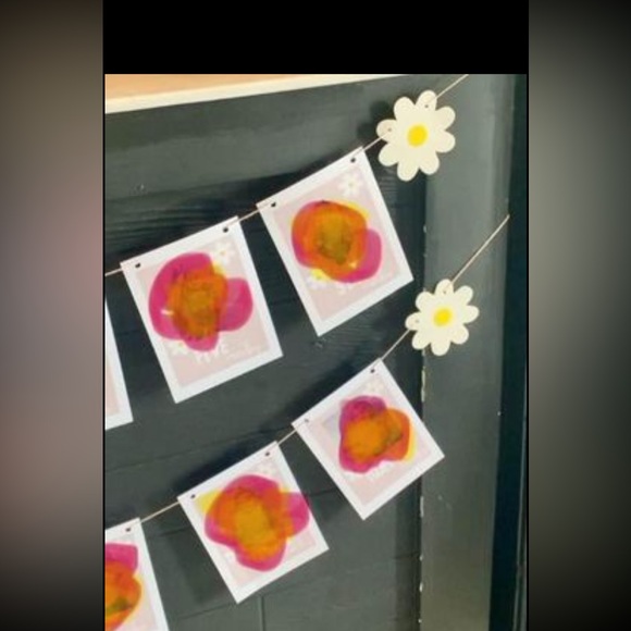 📚✏️👩‍🏫BACK TO SCHOOL/TEACHER ITEM 
decorations from Daisy Theme Party - Picture 6 of 8